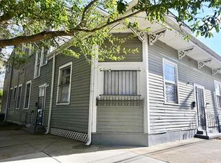 1605 Lowerline St, New Orleans, LA 70118