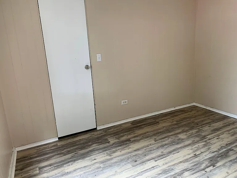 1505 Goodyear Ave #17-A — Photo 5