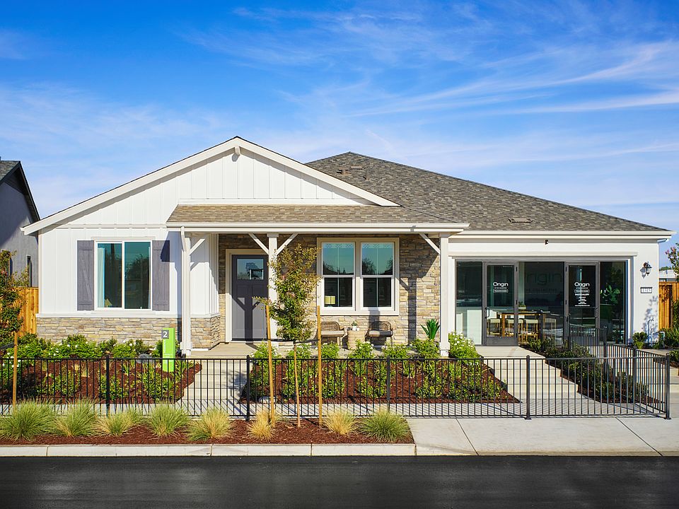 1st image of 933 E Louise Ave #D62las