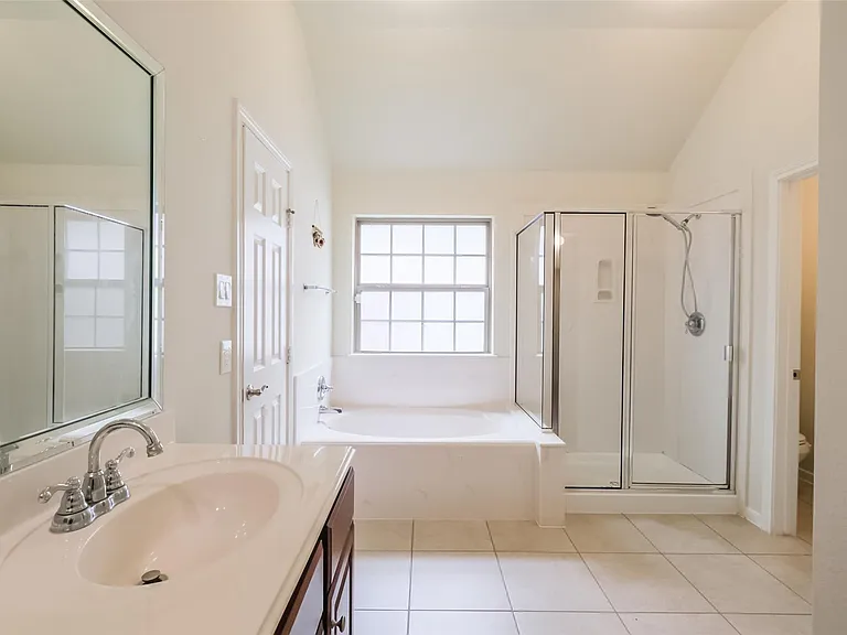 6811 Gonzales Point — Photo 34