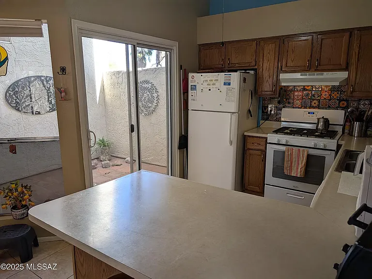 2770 W Daffodil Pl — Photo 9
