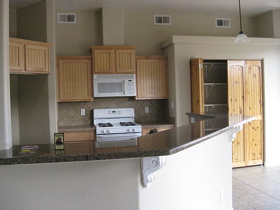 5th image of 4110 Mojave Dr