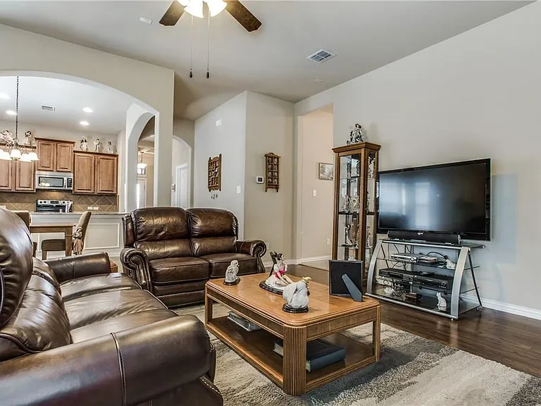 941 Lake Worth Trl — Photo 10