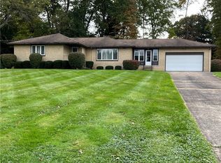 132 Decker Dr, New Castle, PA