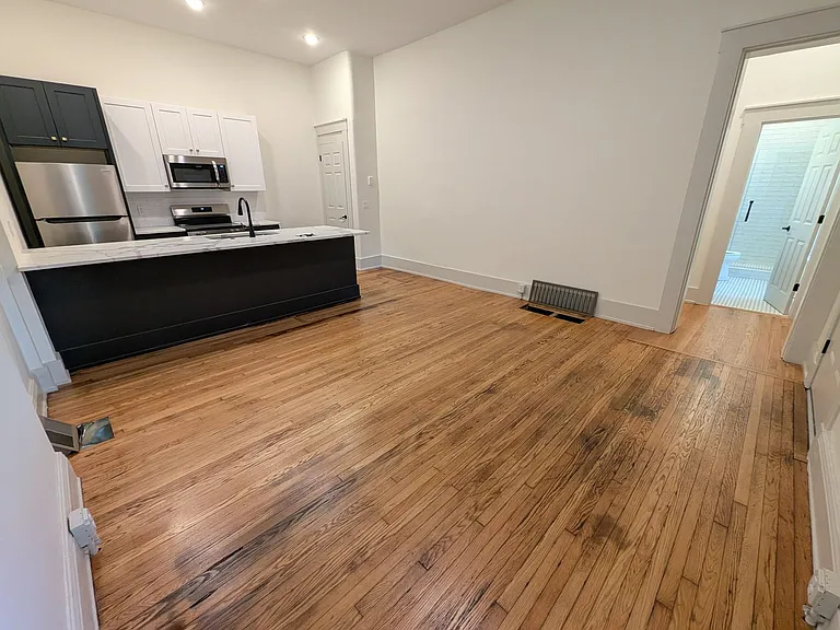 521 Garrard St #2 — Photo 2