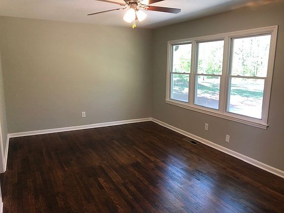 Living room_04122023