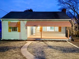 300 Dameron St, Eden, NC 27288