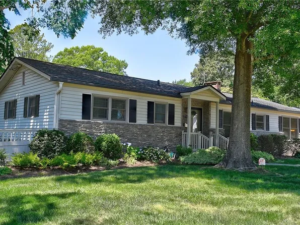 5525 Hatteras Rd, Virginia Beach, VA 23462