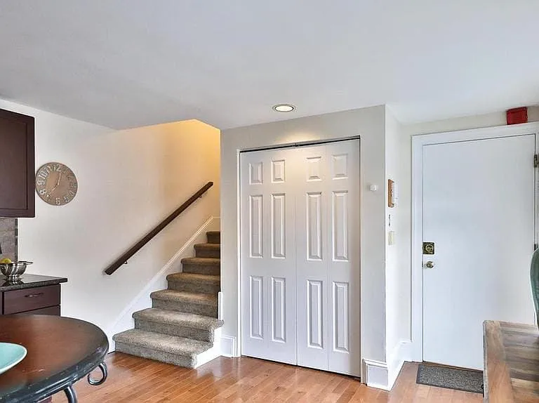 630-32 N 17th St #5 — Photo 2