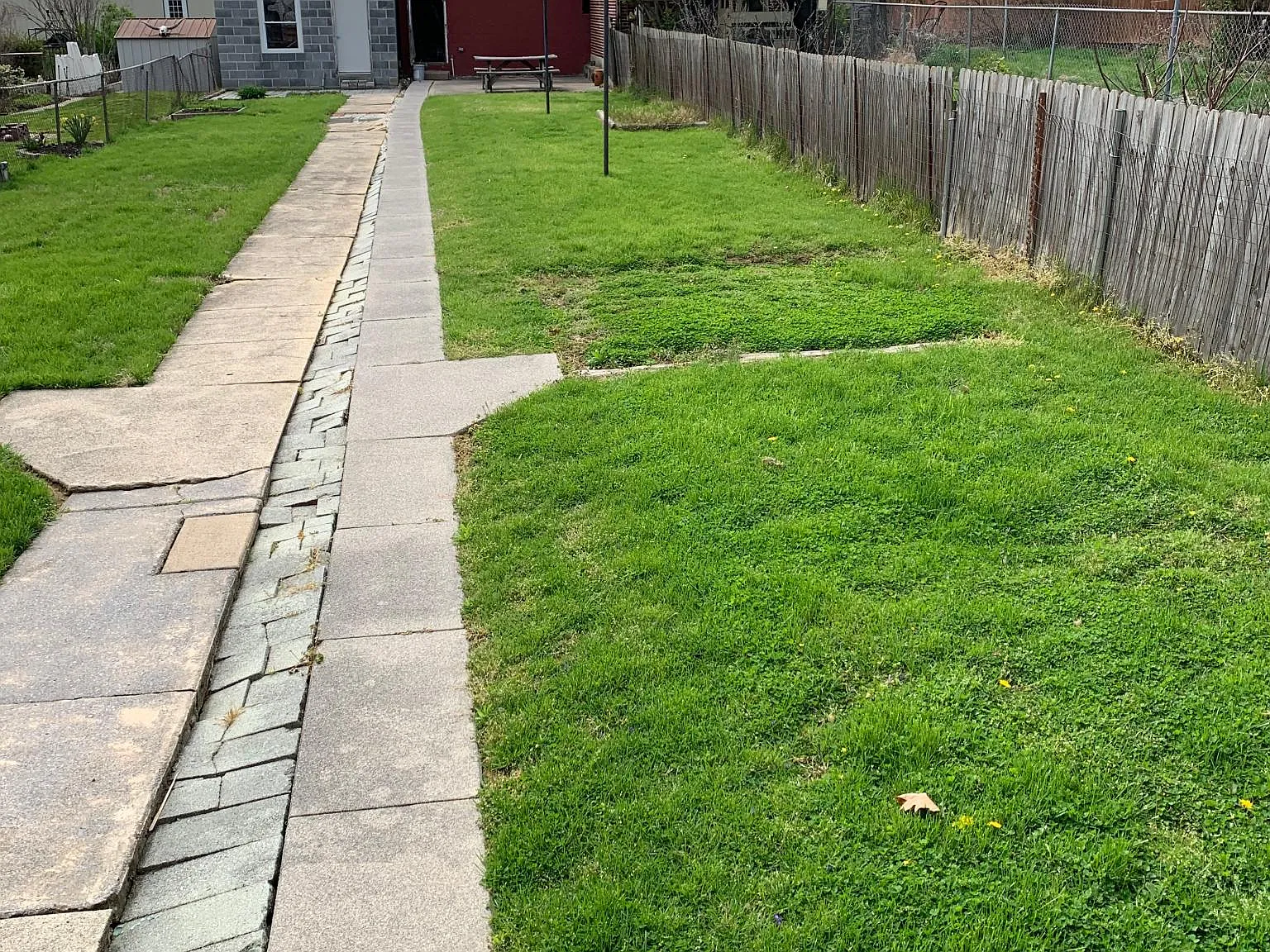 3 bed, 1650 sqft, $1,500 — Photo 1
