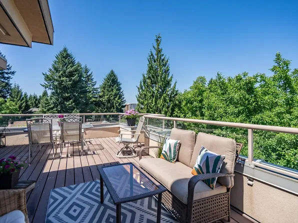 33731 Marshall Rd #407, Abbotsford, BC V2S 1L5