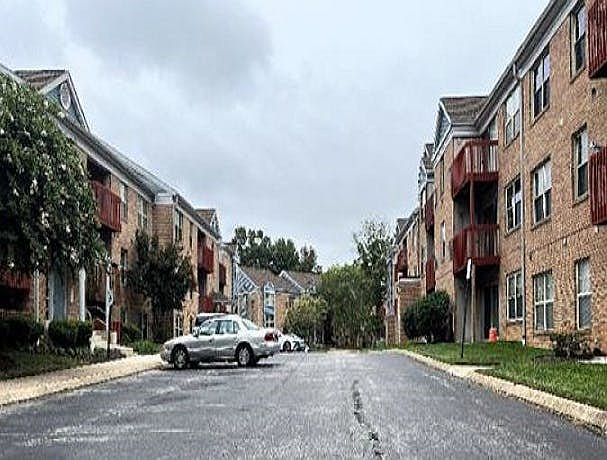 2nd image of 8 Banyan Wood Ct APT 103