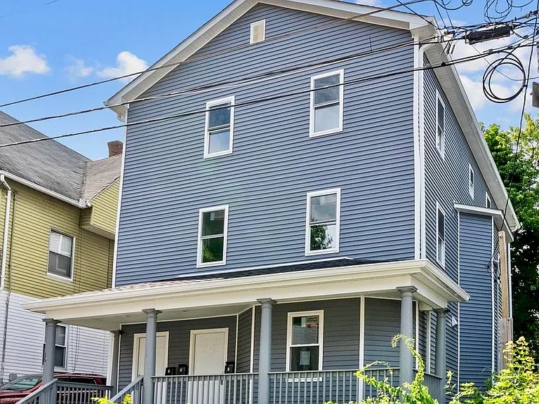 16 Arch St #1 — Photo 2