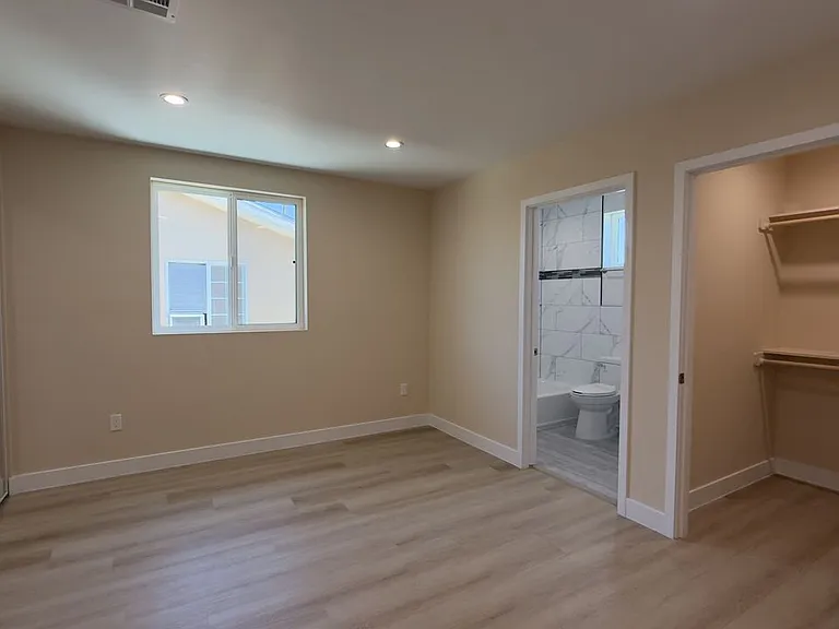 9011 Holmes Ave #A — Photo 5