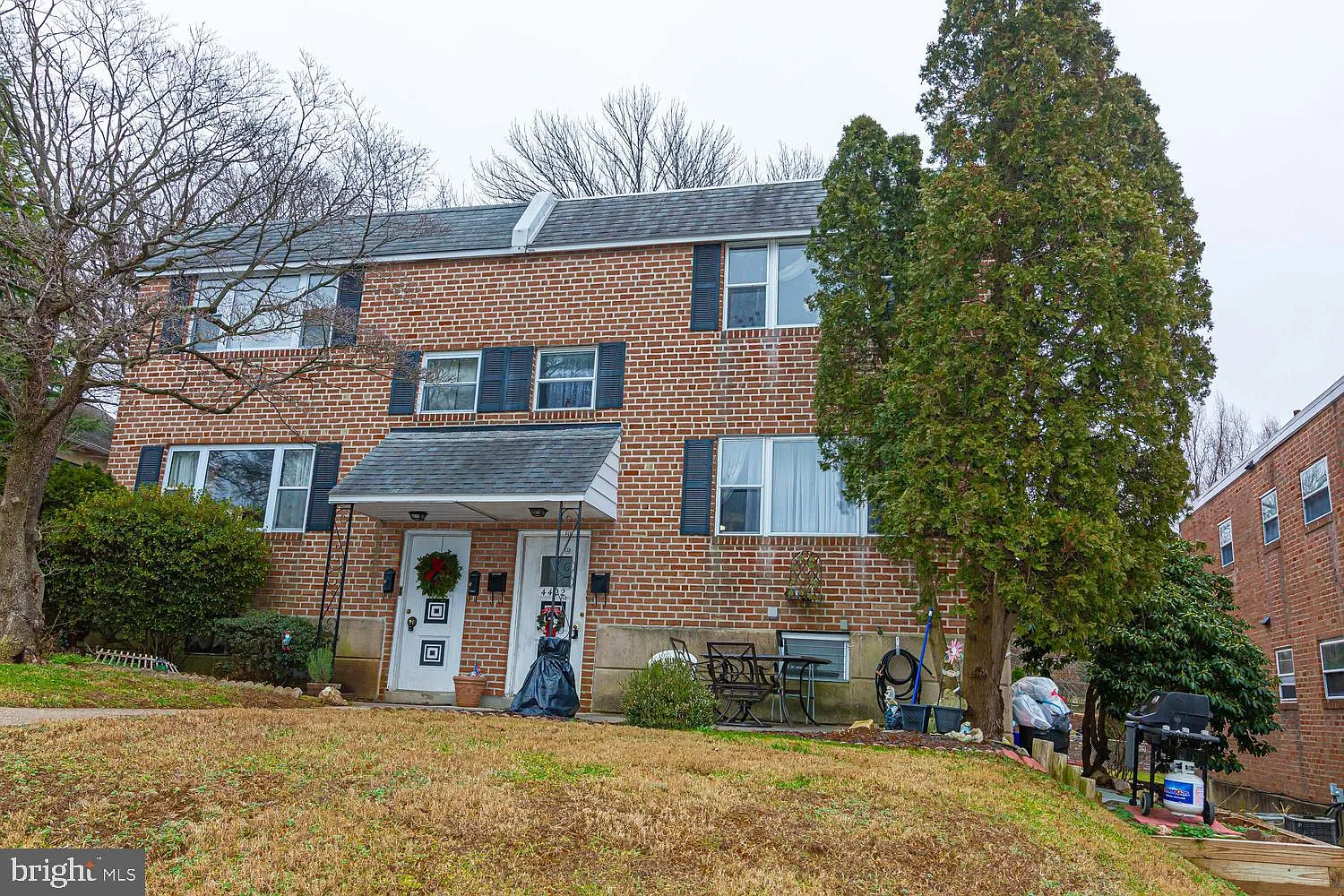 4422 Bloomfield Ave photo 1