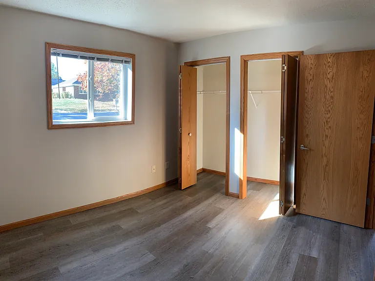 4302-4308 Tweed Dr — Photo 7