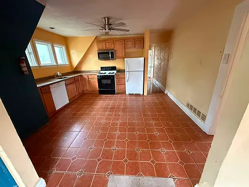 7609 Tuscarora St #3 Photo 1