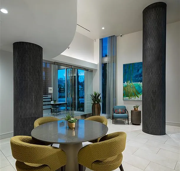 Kinley West LA — Photo 23