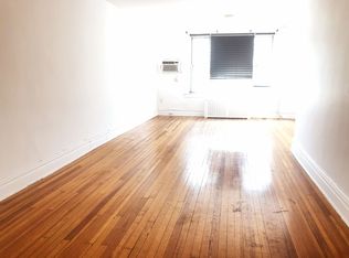 30-47 49th St #2BB, Astoria, NY 11103
