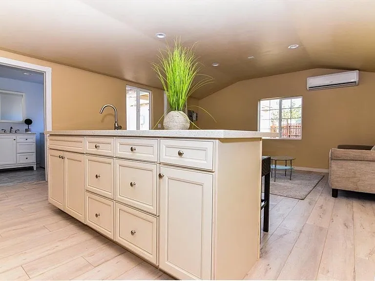 1809 Bonita Ave #1809 — Photo 3