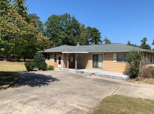 318 W Westview St, Gastonia, NC 28052