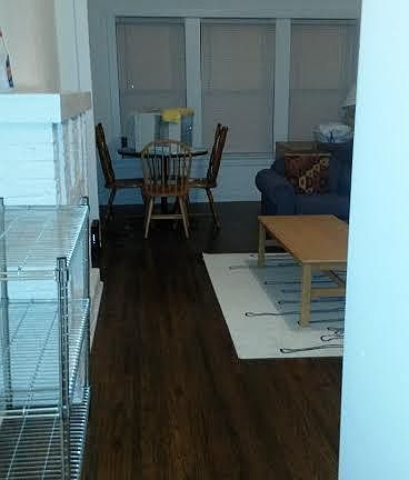 3rd image of 1305 W Lawrence Ave #2