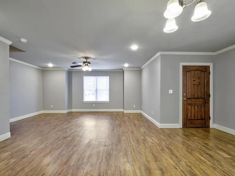 4066 W Santa Maria Ln — Photo 3