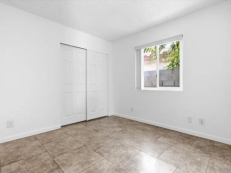 31601 Avenida Maravilla — Photo 19