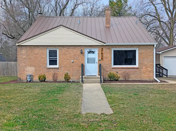 37836 N North Ave, Beach Park, IL 60087