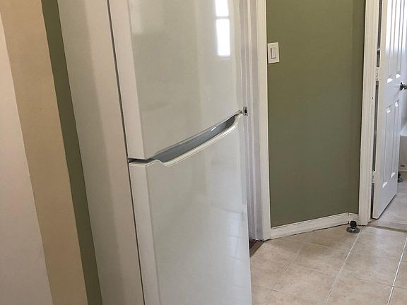 5th image of 10560 Remington St #2