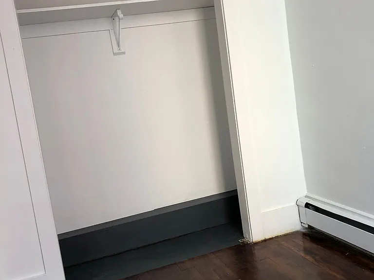 34 Cunard St #2 — Photo 10