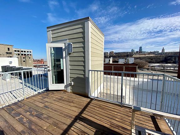 2nd image of 1225 Union Ave #501