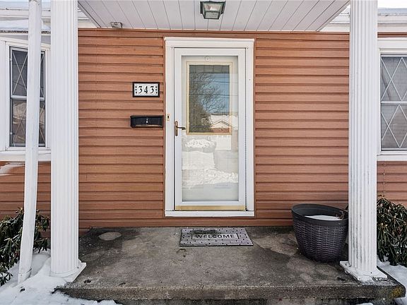 3rd image of 343 Goodwin Ave