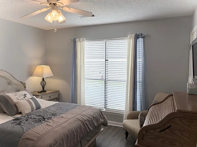 2nd Bedroom with roll-top desk and TV with Roku