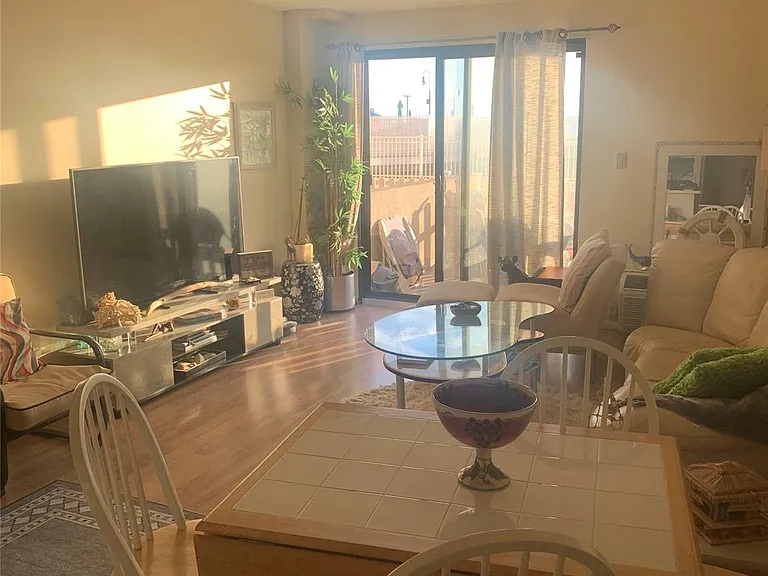360 Shore Rd #2H — Photo 4