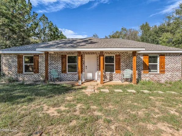 123 Dixon Rd, Lucedale, MS 39452