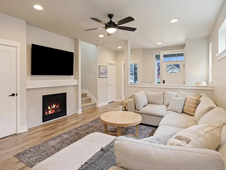 4541 SW 36th St — Photo 9