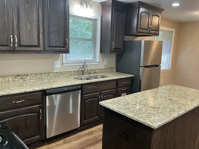 275 Attaway Rd — Photo 6
