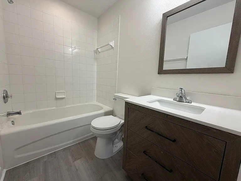 4105 Waterside Island Ct — Photo 11