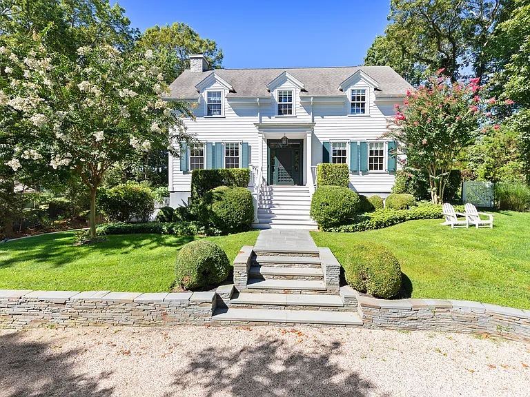 278 Millstone Rd — Photo 1