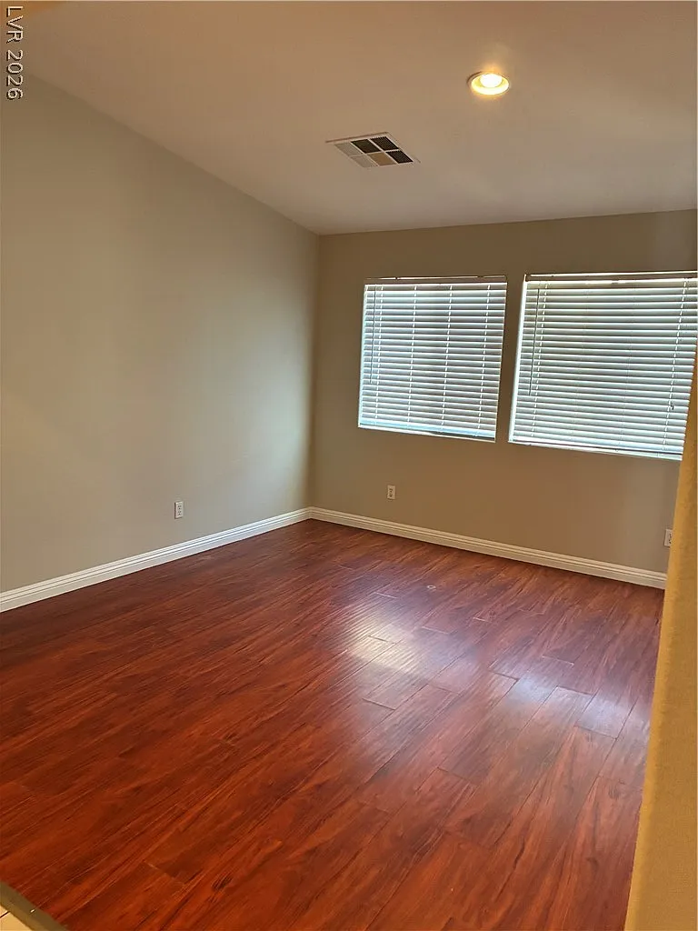 3 bed, 2.0 bath, 1556 sqft, $1,799 — Photo 4