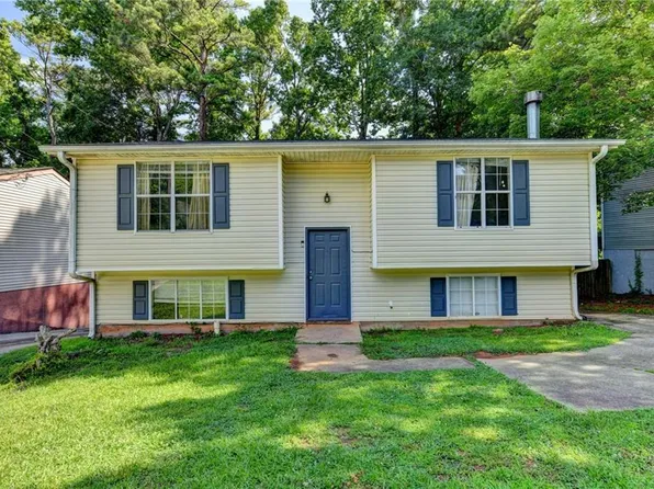 4286 Village Square Ln, Stone Mountain, GA 30083