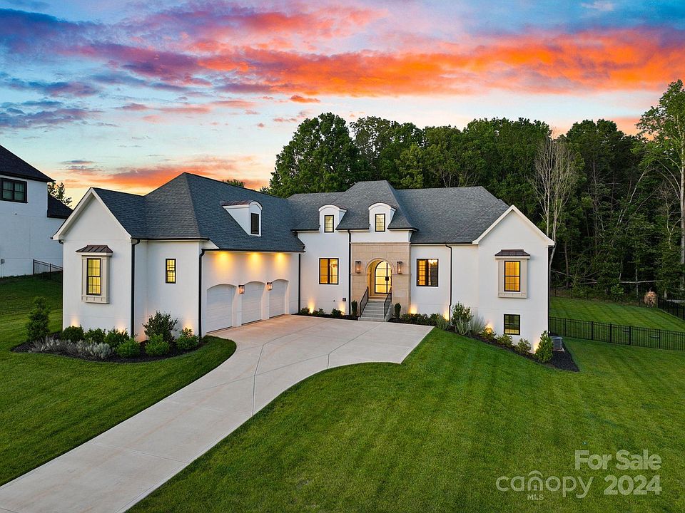 1st image of 123 Hunts Landing Dr
