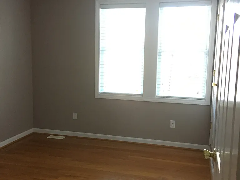 1081 Main St — Photo 6