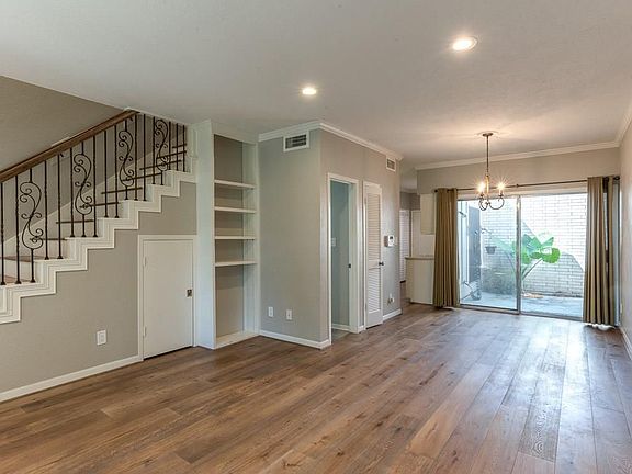 2nd image of 2323 Augusta Dr APT 14