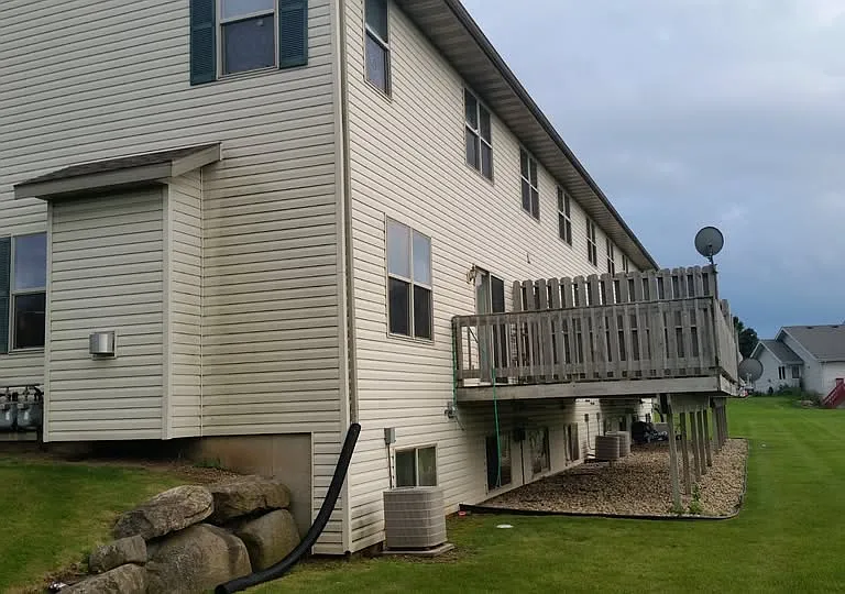 514 N Westmount Dr #4 — Photo 4
