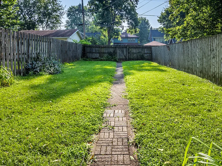 4327 N Park Ave — Photo 26