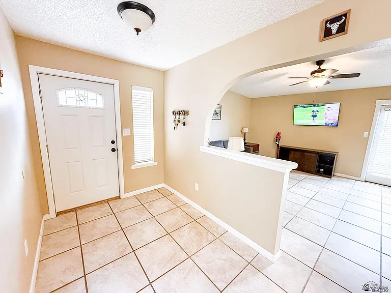 1465 E Laguna Pl #4 — Photo 6