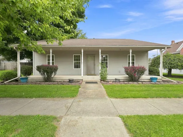 154 W 1st St, Roanoke, IN 46783