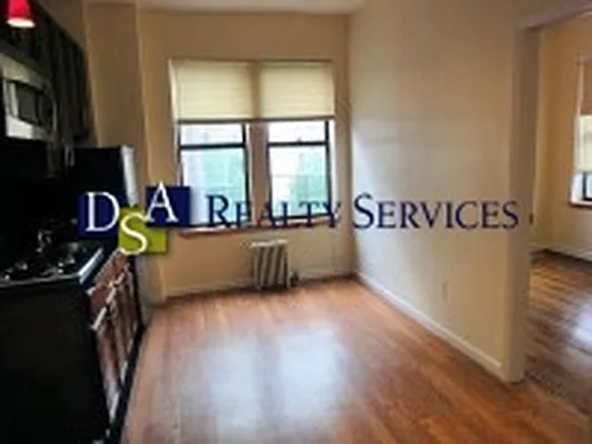 Rented by DSA Realty | media 14
